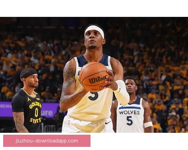 森林狼官方宣布麦克丹尼尔斯左膝髌腱炎确诊 将列入每日观察名单